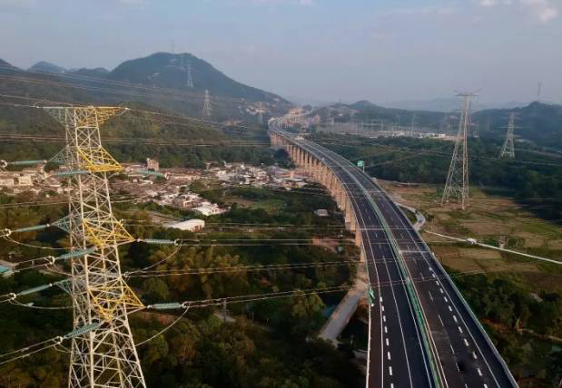 潮漳高速公路28日通車 潮州到漳州僅需1.5小時.jpg
